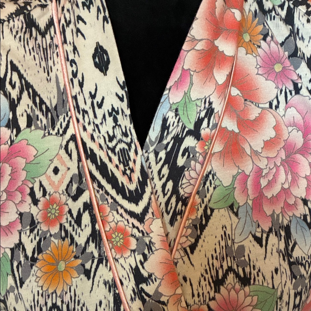 Floral Print Johnny Was Women's Robe - Picture 2 of 4